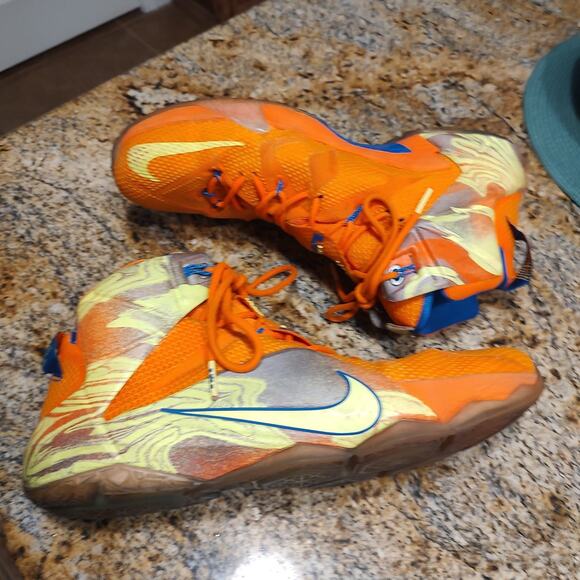 Nike Lebron 12 Basketball Shoes, Item ID 684593-870, Size US 15 - Picture 6 of 12